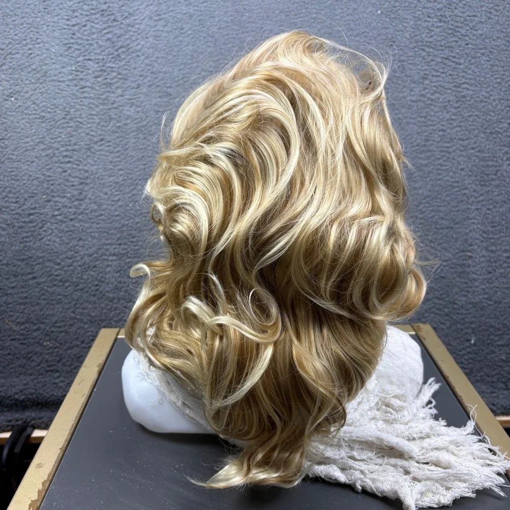 N/A keywords blonde